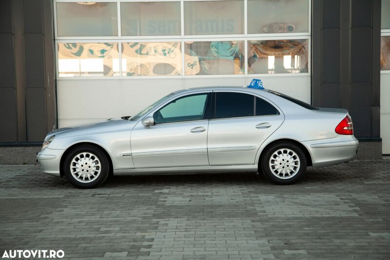 Mercedes-Benz E 220