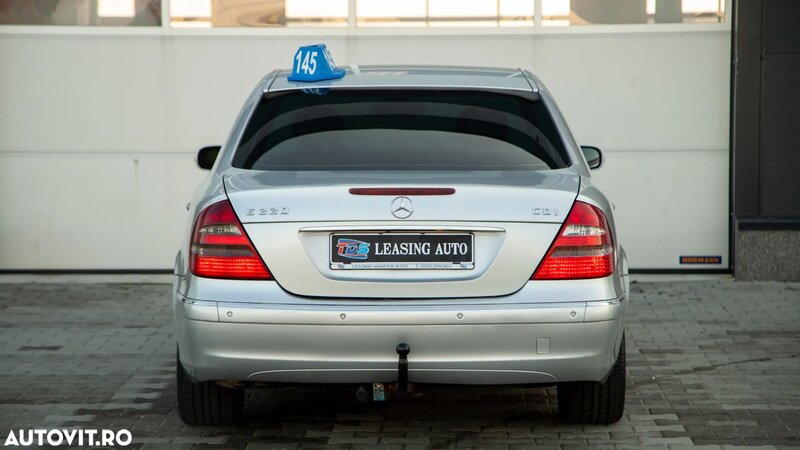 Mercedes-Benz E 220