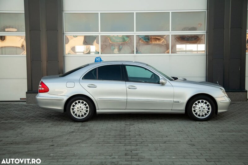 Mercedes-Benz E 220
